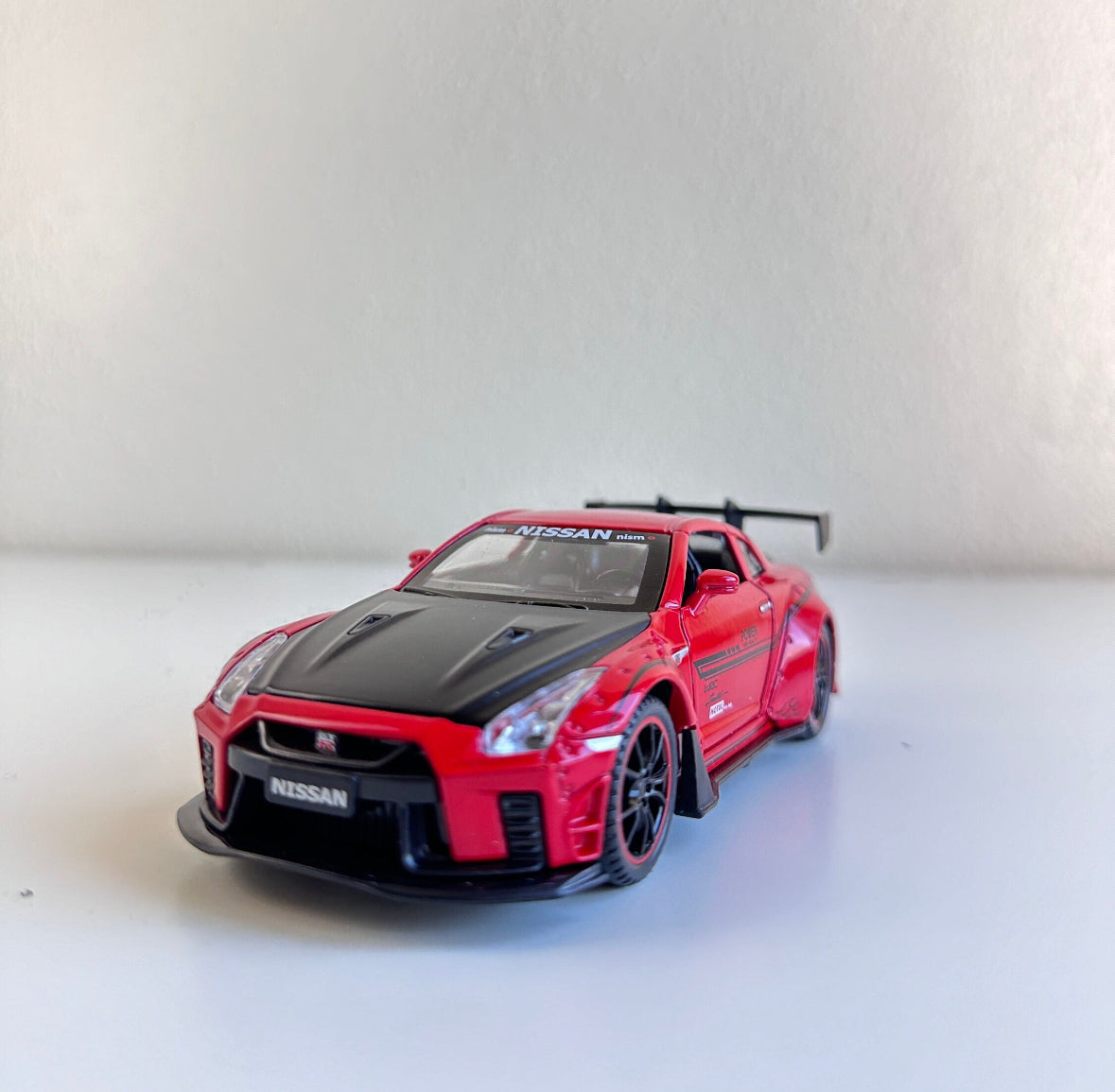 Nissan GTR 1:32 Alloy Model Car