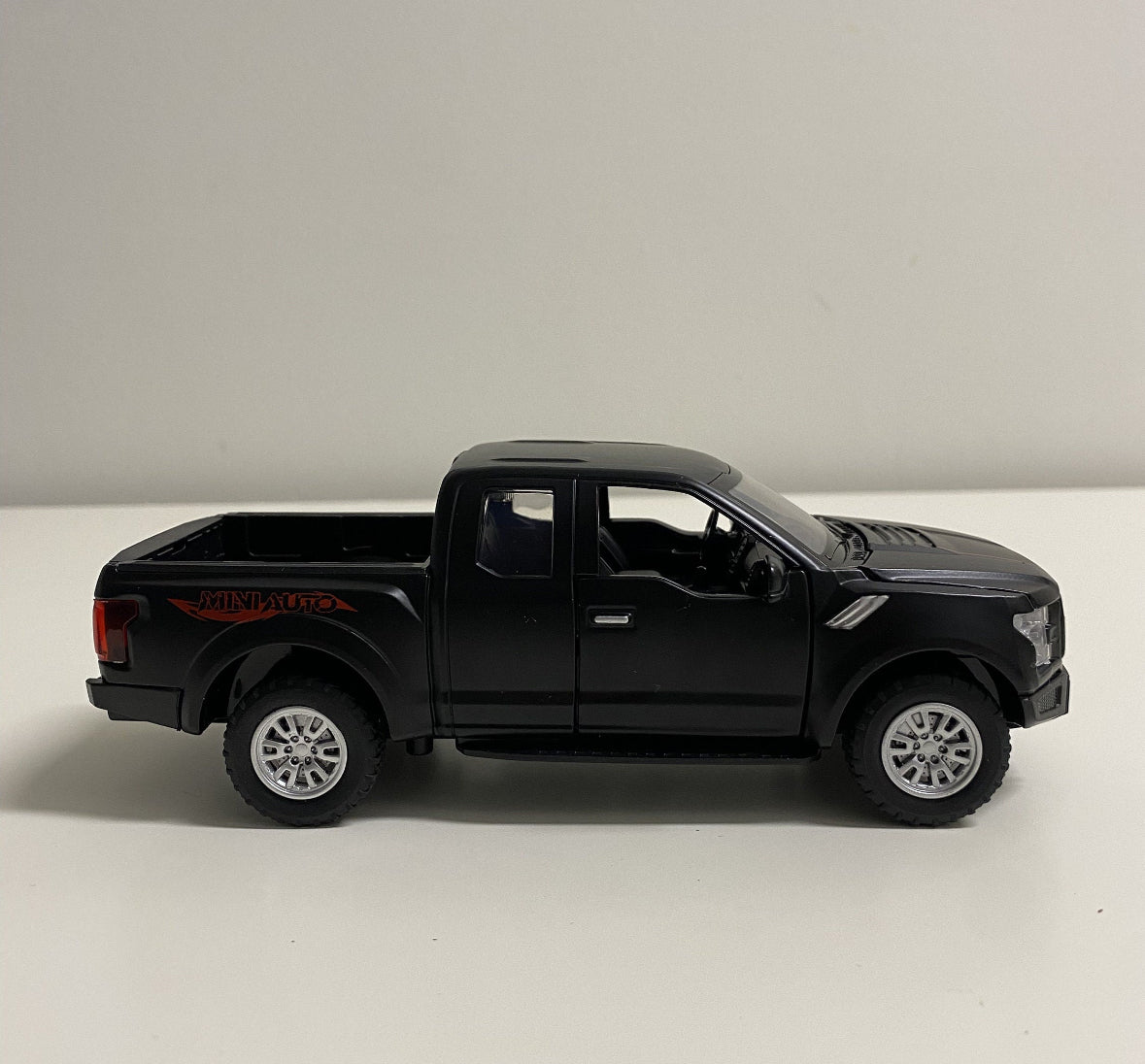Ford F150 1:32 Alloy Model Car