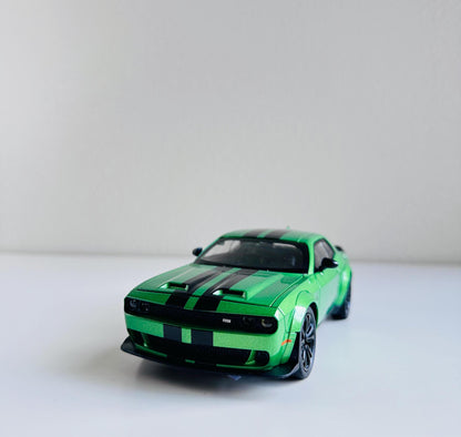Dodge Challenger SRT 1:24 Alloy Model Car