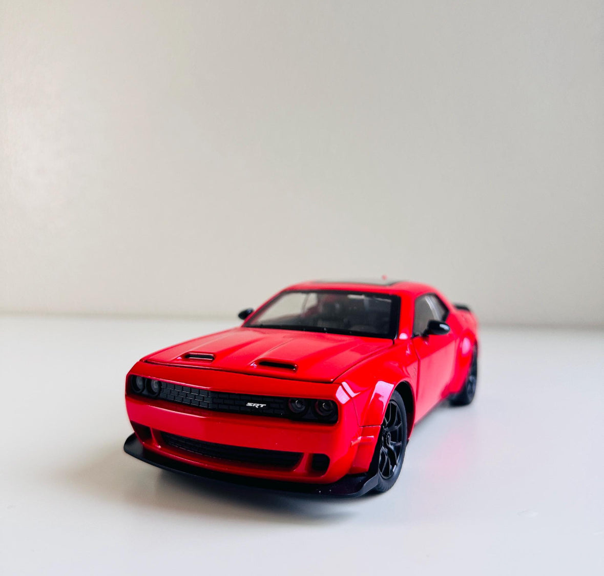 Dodge Challenger (Style 2) 1:24 Alloy Model Car