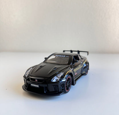 Nissan GTR 1:32 Alloy Model Car