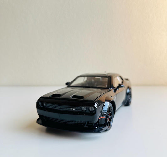 Dodge Challenger (Style 2) 1:24 Alloy Model Car